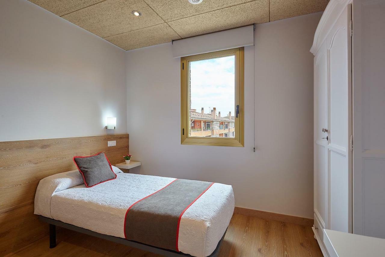 Hostal Nobadis Cervera  Bagian luar foto